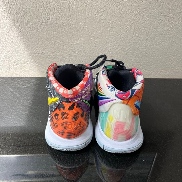 Nike Kybrid S2 What The Kyrie Pineapple House Spongebob Mens 8.5 CQ9323-900 main image 6